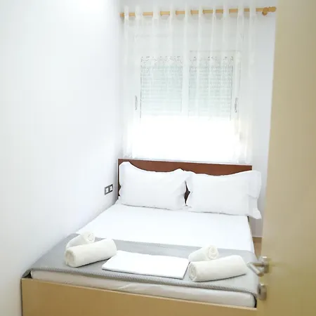 Vjosa Nest شقة *