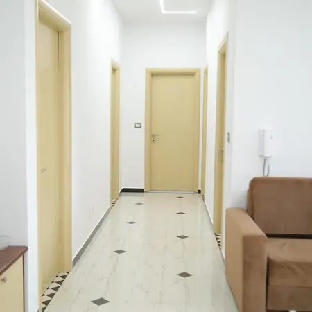 Vjosa Nest Appartamento *